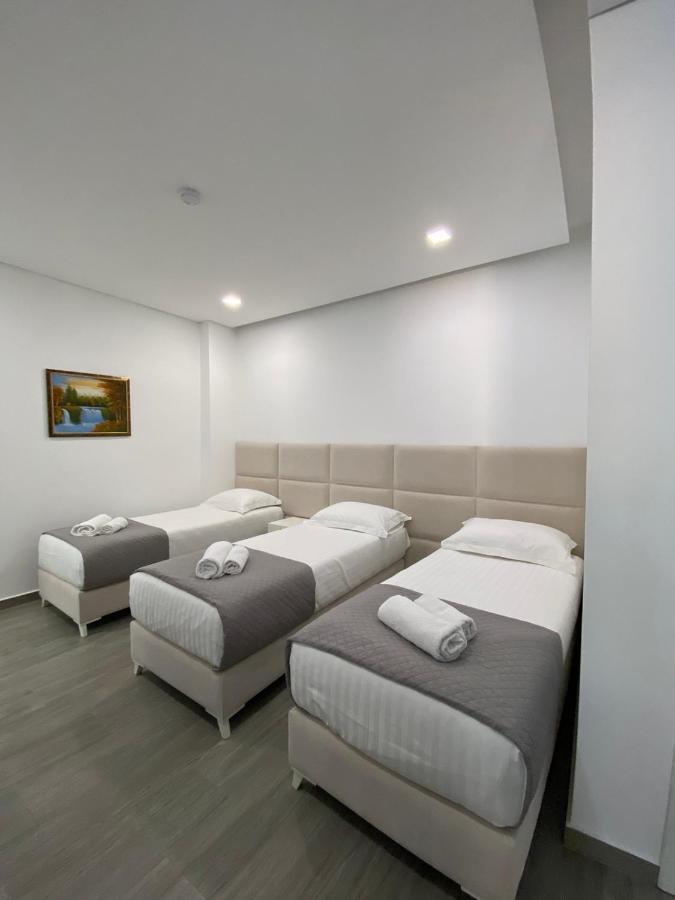 Edina By Hp Hotel Sarande Exterior photo